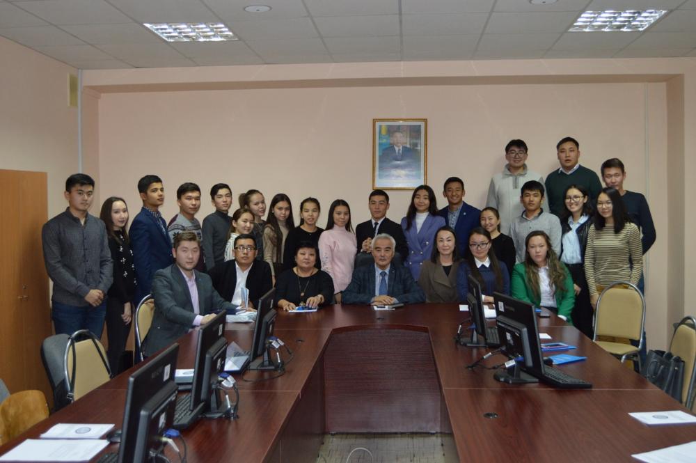 Студенты исторического факультета поддерживают Послание Президента РК  Н.А. Назарбаева народу Казахстана